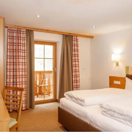 Landgasthof Adler Hotel *