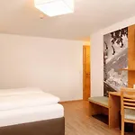 Landgasthof Adler *